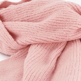Ribgebreide dames sjaal roze