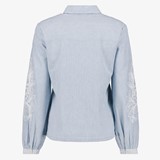 Dames blouse gestreept lichtblauw