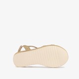 Meisjes sandalen met sleehakje goud