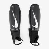 Nike Charge Shinguards scheenbeschermers zwart wit