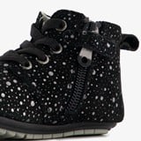 Leren babyschoenen met stippen