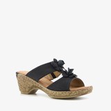 Dames slippers zwart met bloemen