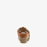 Dames slippers cognac met bloemen