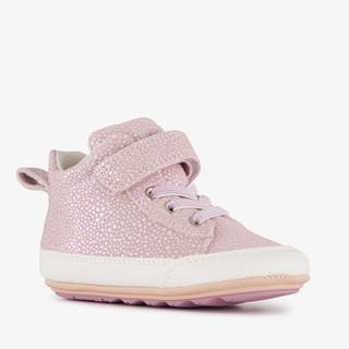Groot leren babyschoenen lila goud