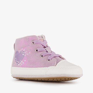 Groot leren babyschoenen paars met hartjes