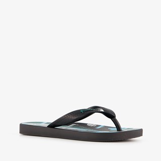Copacabana kinder teenslippers zwart met zeilboot