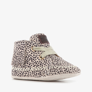 Groot leren babyschoenen met stippen en franjes beige
