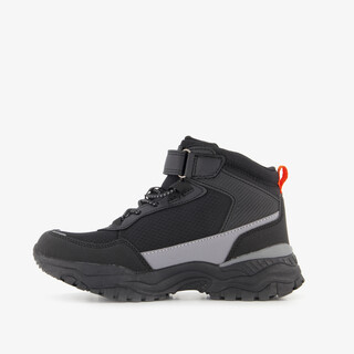 Blue Box hoge jongens outdoor sneakers zwart
