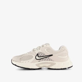 Nike V5 RNR dames sneakers wit