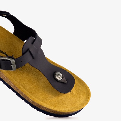 Jongens sandalen met teenbandje zwart
