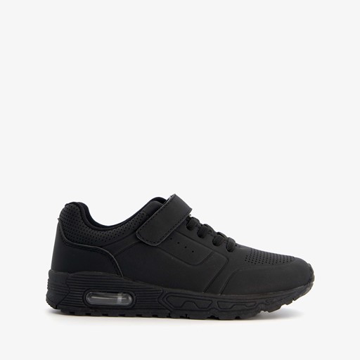 Jongens sneakers zwart met airzool