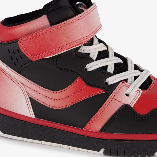 Hoge meisjes sneakers Isa zwart rood