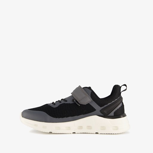 Jongens sportschoenen zwart grijs
