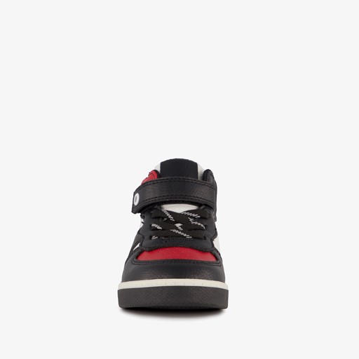 Hoge jongens sneakers rood zwart