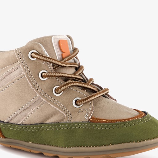 Suede jongens babyschoenen grijs groen