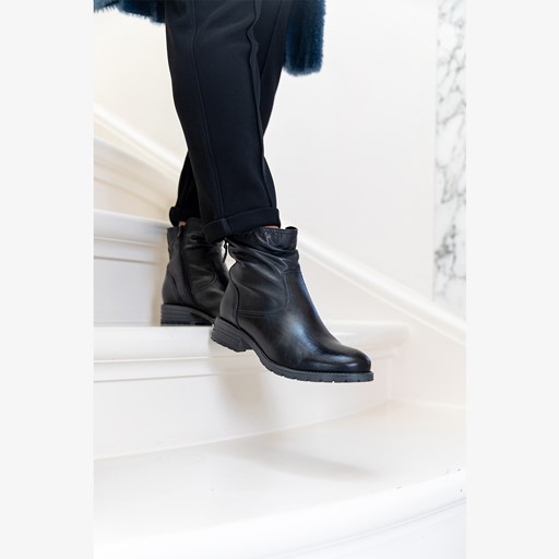 Leren dames enkellaarsjes zwart