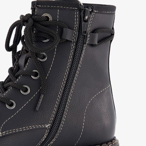 Gevoerde dames veterboots zwart