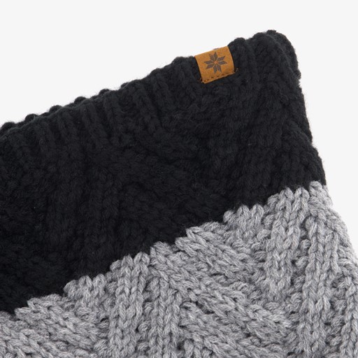 Gebreide jongens colsjaal zwart grijs