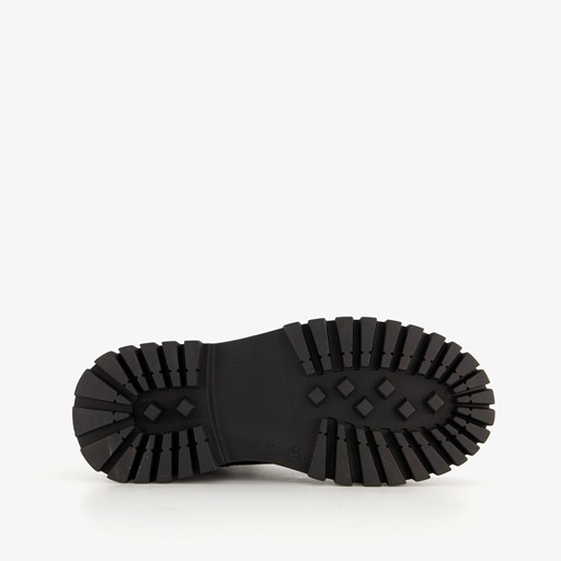 Leren veterboots met dikke zool zwart