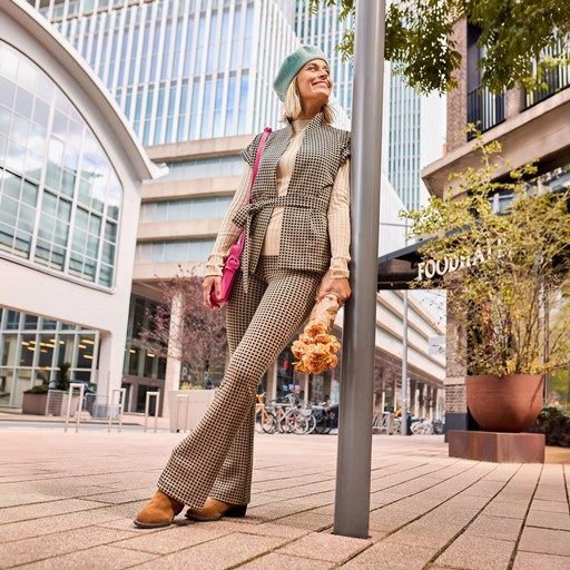 Dames flared broek bruin met print