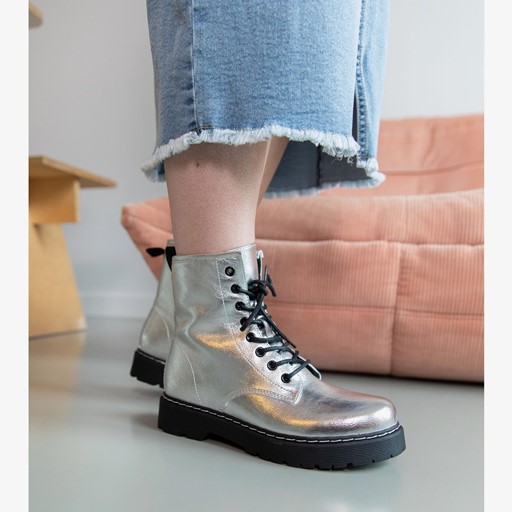 Dames veterboots zilver