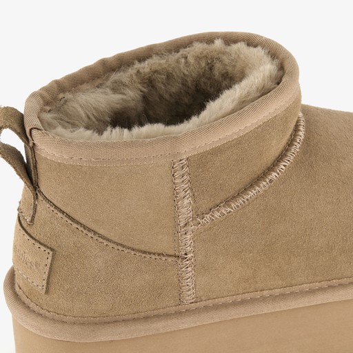 Suede dames enkellaarsjes beige
