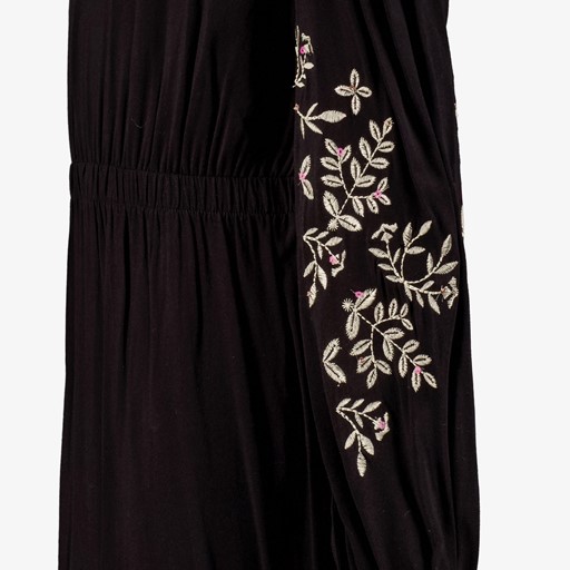 Meisjes jurk zwart met geborduurde details