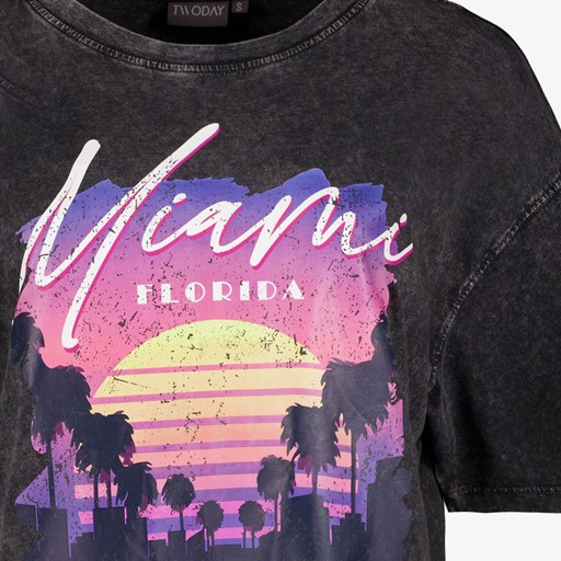 Dames T-shirt met acid wash en print