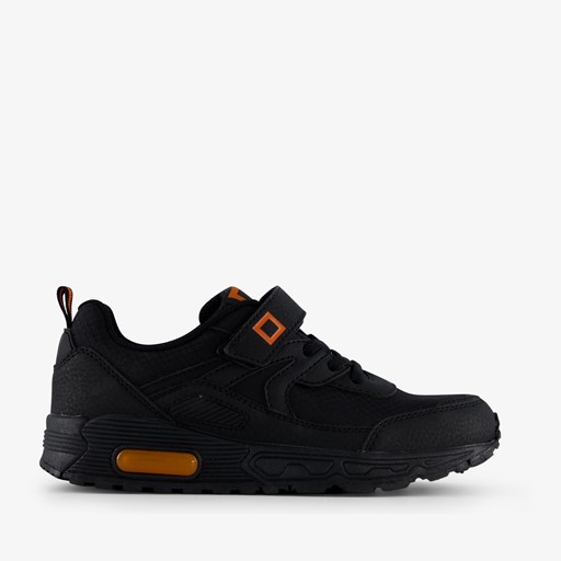 Jongens sneakers zwart met airzool