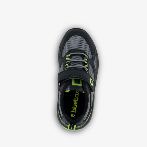 Jongens sneakers met airzool zwart