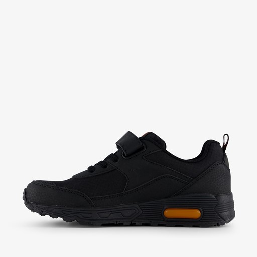 Jongens sneakers zwart met airzool
