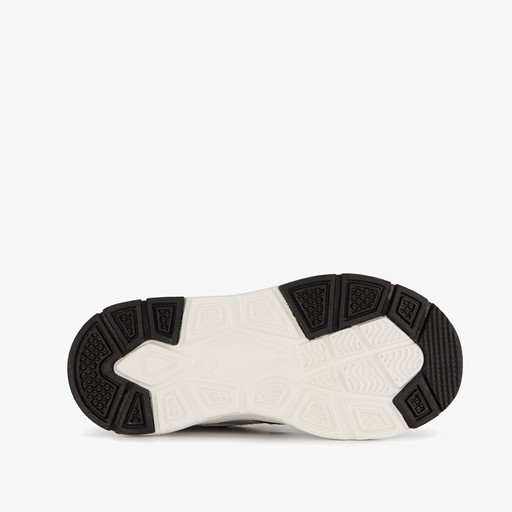 Metallic sneakers met roze details