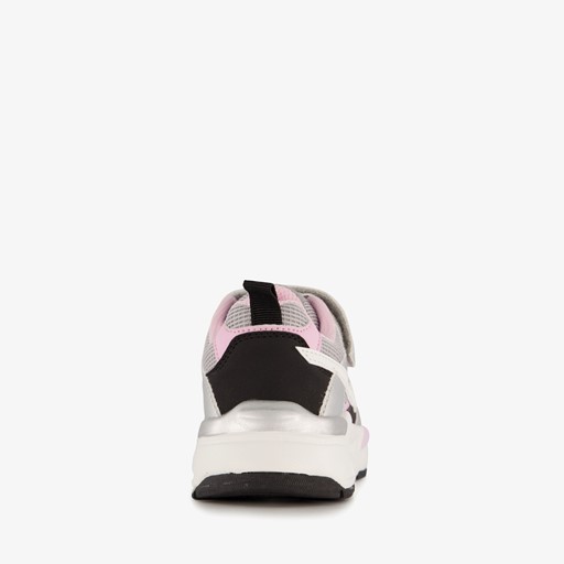 Metallic sneakers met roze details