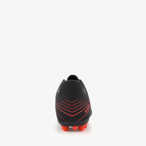 Striker MG heren voetbalschoenen zwart rood