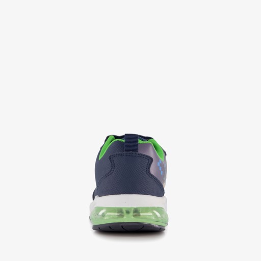 Sneakers met lichtjes blauw