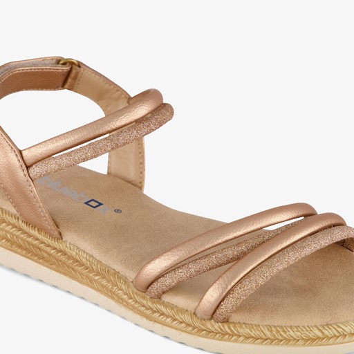 Meisjes sandalen met sleehakje rose goud