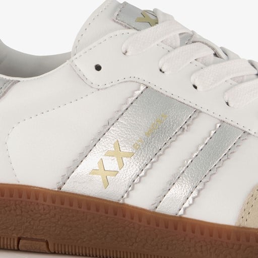 XX By metallic dames sneakers wit zilver