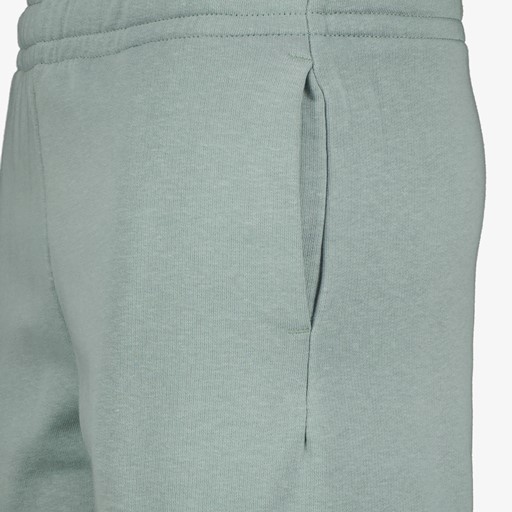 Essentials NO1 Logo kinder sweatshort groen