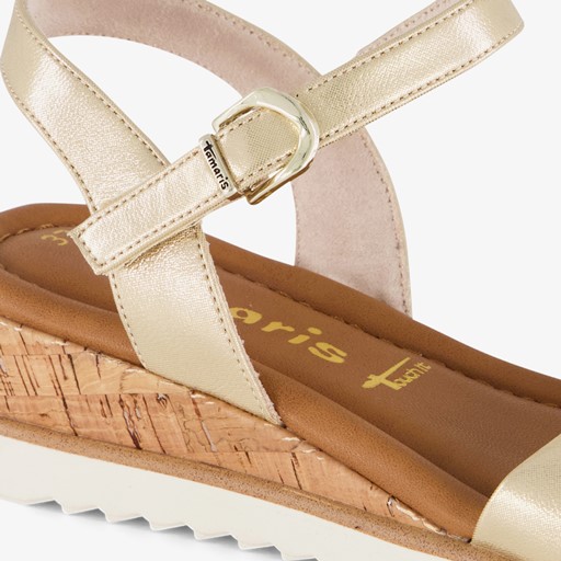 Dames sandalen met sleehak goud