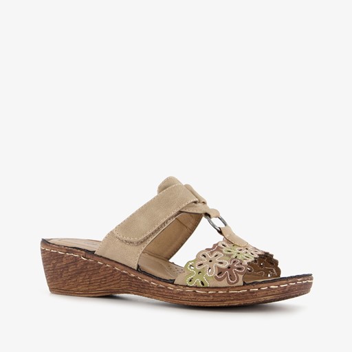 Dames slippers met sleehak taupe