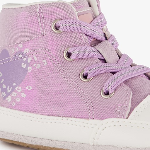 Leren babyschoenen paars met hartjes