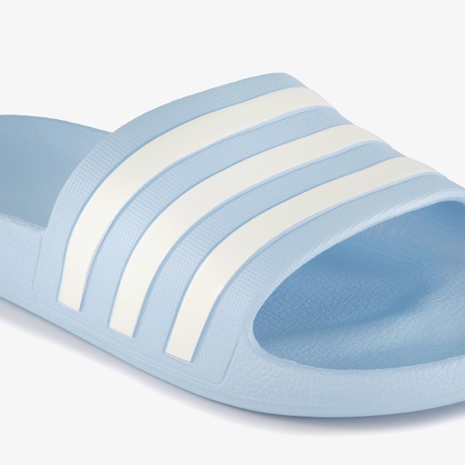 Adilette Aqua dames badslippers lichtblauw