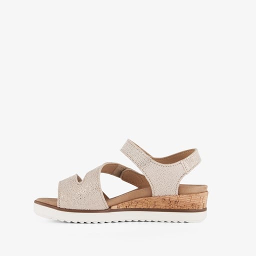 Leren sandalen met lage sleehak