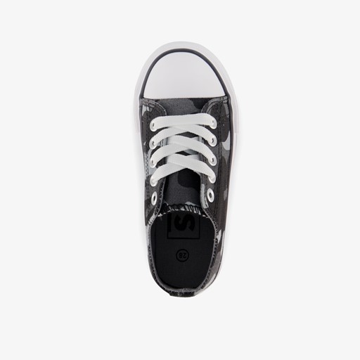 Jongens gympen met camouflageprint zwart grijs