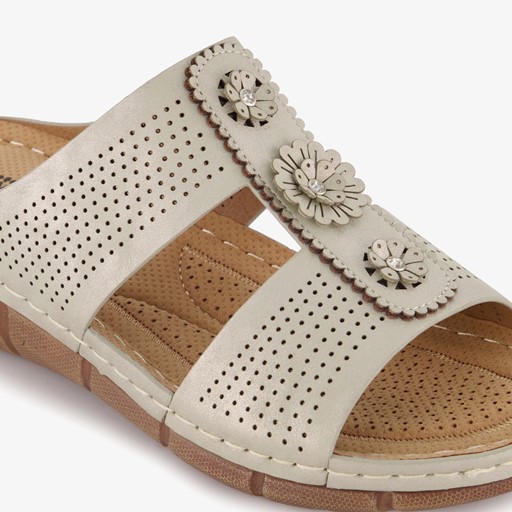 Dames slippers met sleehak beige