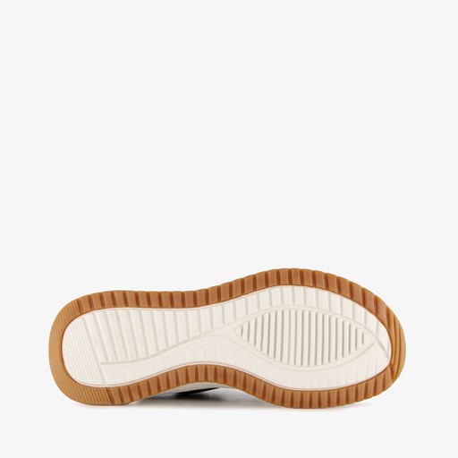 Slip-ins: BOBS Squad 4 - Staple Look