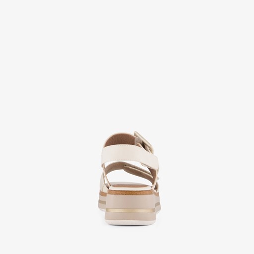 Dames sandalen met sleehak beige goud