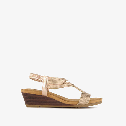 Dames sandalen met sleehak champagne