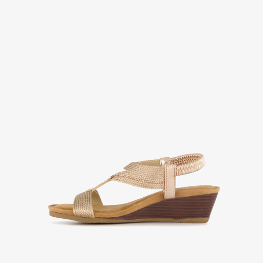 Dames sandalen met sleehak champagne