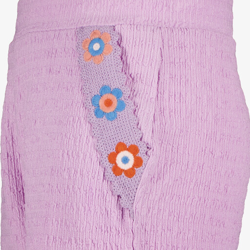 Meisjes short met geborduurde bloemen lila